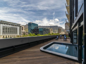 Luxury City Living - 1 Bedroom apartment with balcony
